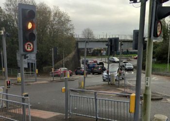 Roadworks paused as BCBC and Dwr Cymru seek a solution to “traffic chaos” in Tondu