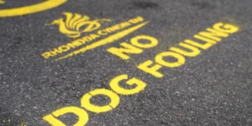 Dog fouling fines over a 4-year period: Rhondda Cynon Taf 754, Bridgend 1