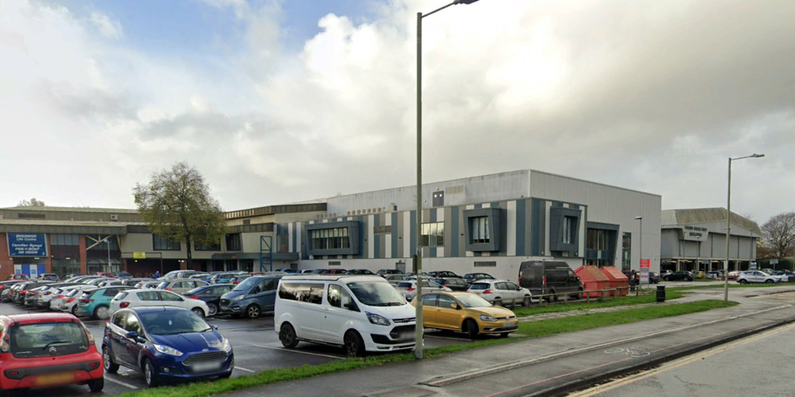 Town centre district heat scheme scrapped; work on new schools delayed
